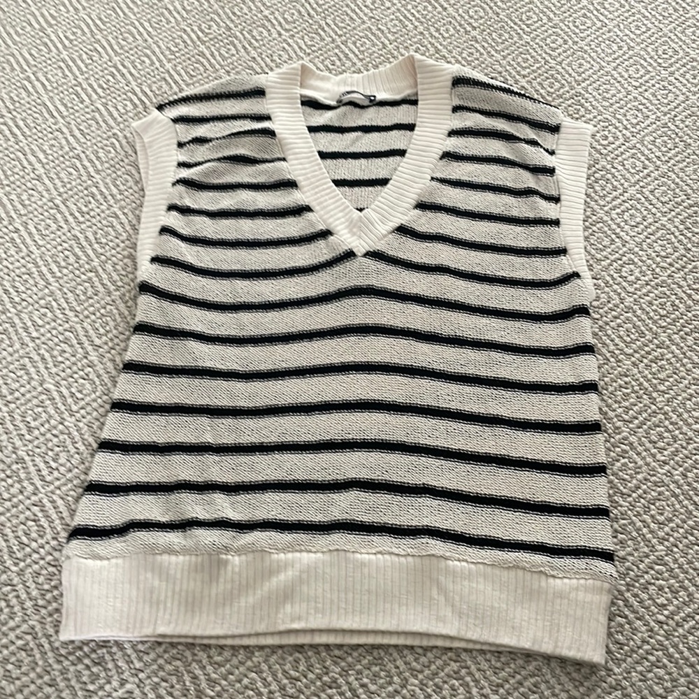 Zara - Sweater Tank/Shirt